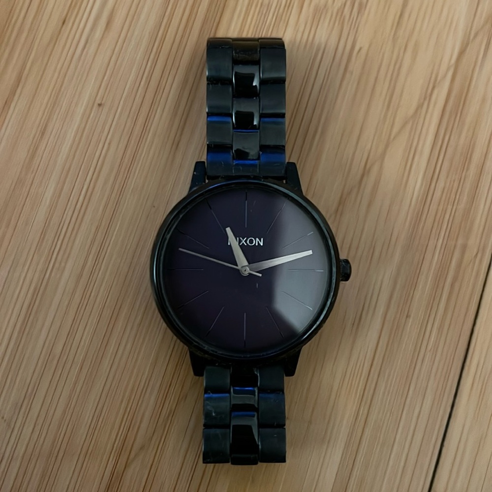 Unique navy Nixon watch